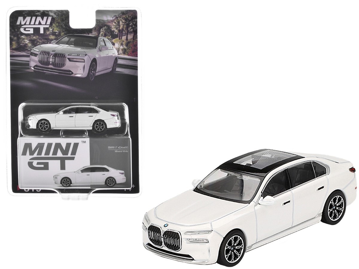 Mini GT 1:64 BMW i7 xDrive60 Mineral White Diecast Model Car
