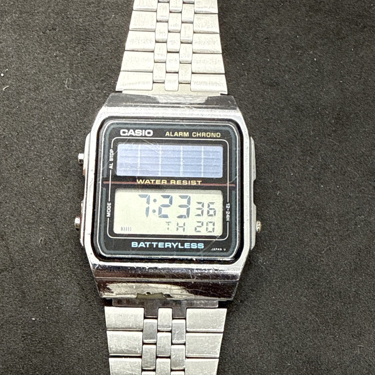 Vintage CASIO AL-180 Alarm Chrono Batteryless Men Watch No. 668