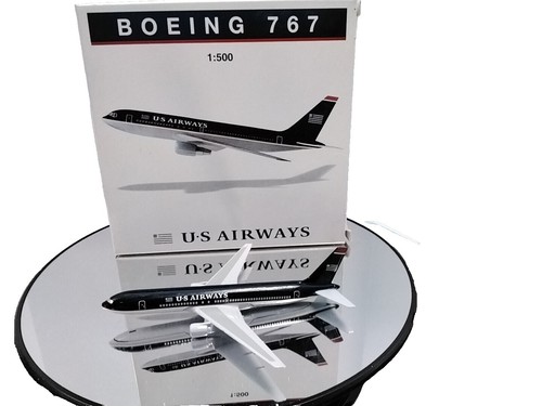 SKYMARK AIRLINES Boeing 767-300ER Model 1/500 in Box | eBay