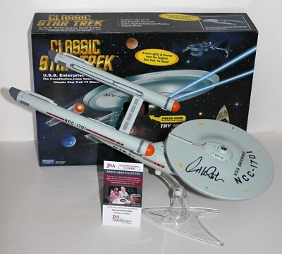 WILLIAM SHATNER SIGNED STAR TREK USS ENTERPRISE NCC-1701 SHIP