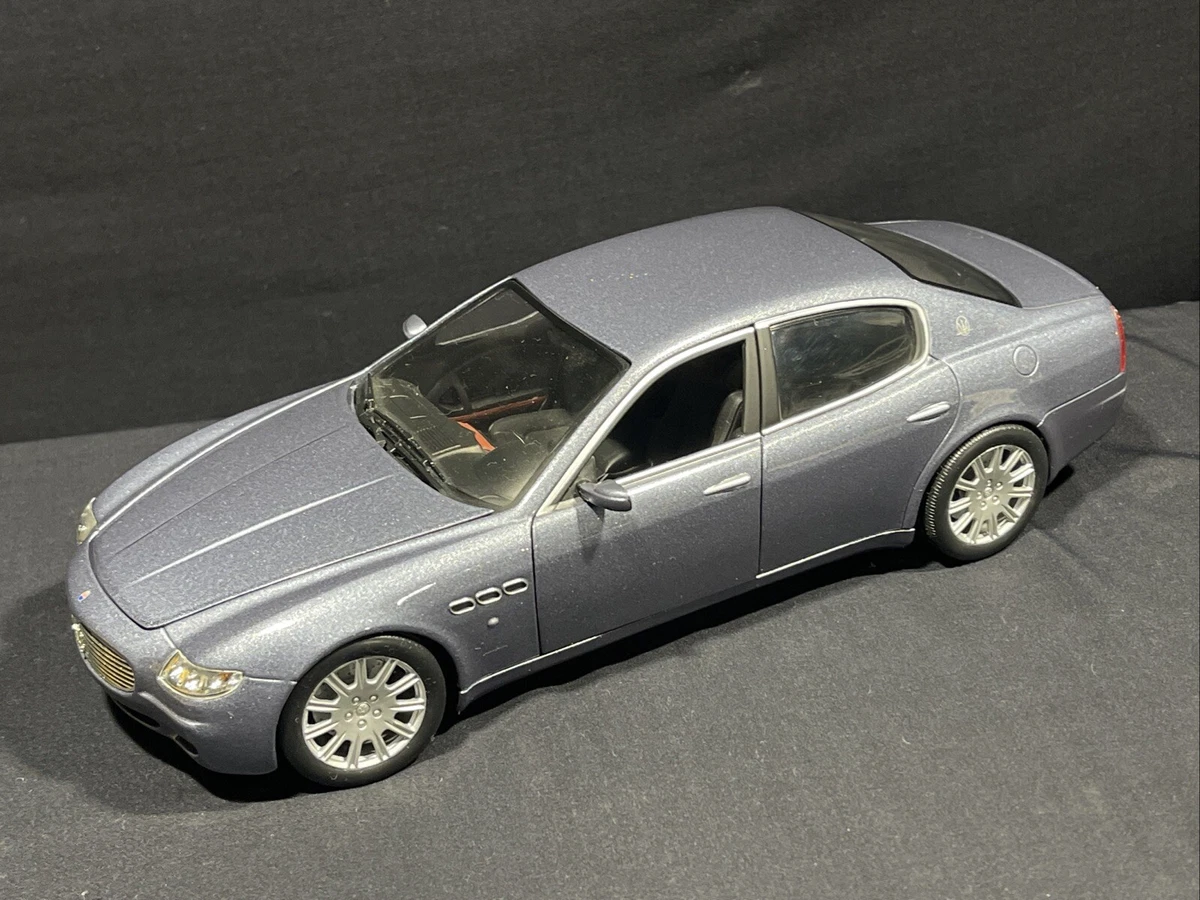 MASERATI QUATTROPORTE BLUE GRAY HOT WHEELS 1:18 Diecast Model | eBay