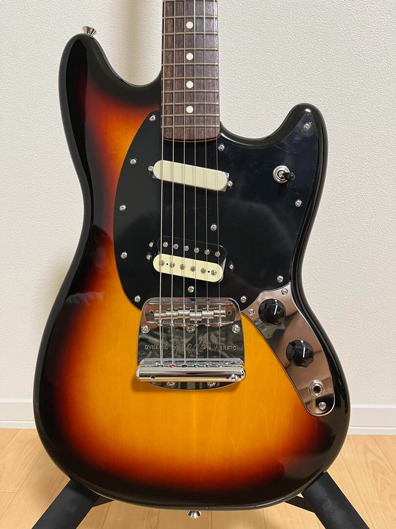 Fender Mustang Limited Run Reverse Head Musical Instruments