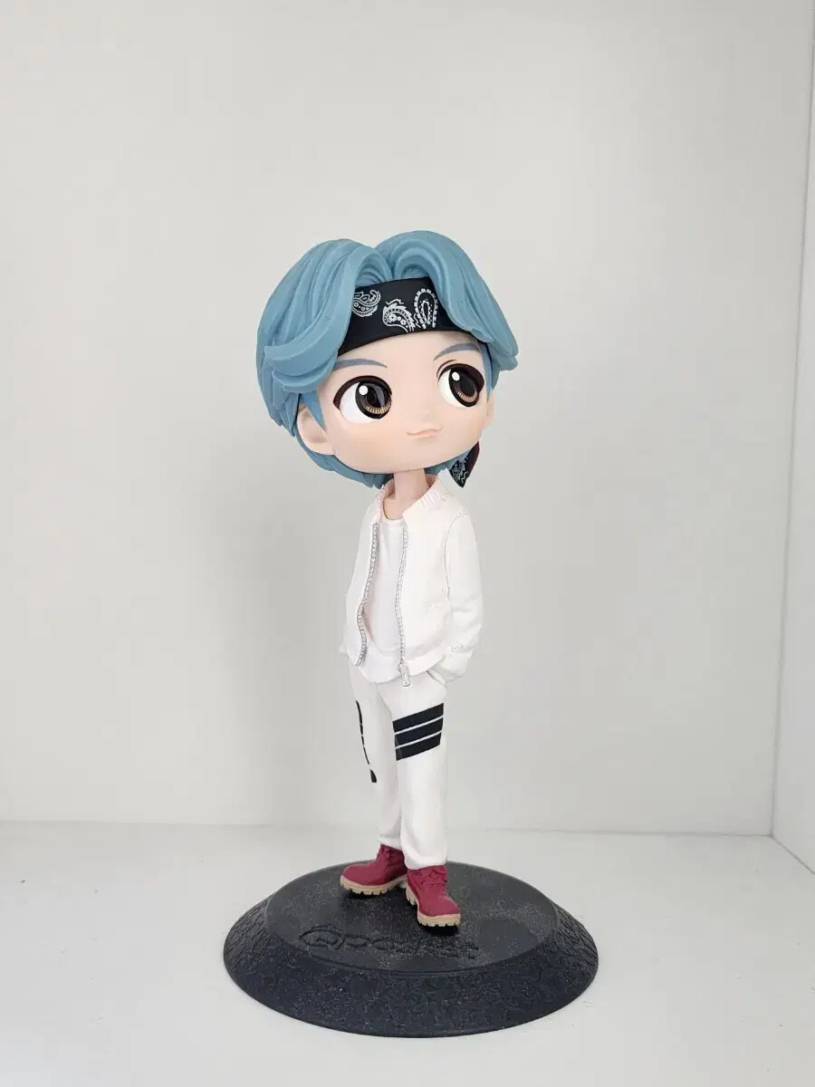 Lowest Price) BTS suga Q Pocket Figure Tiny Tan suga | eBay