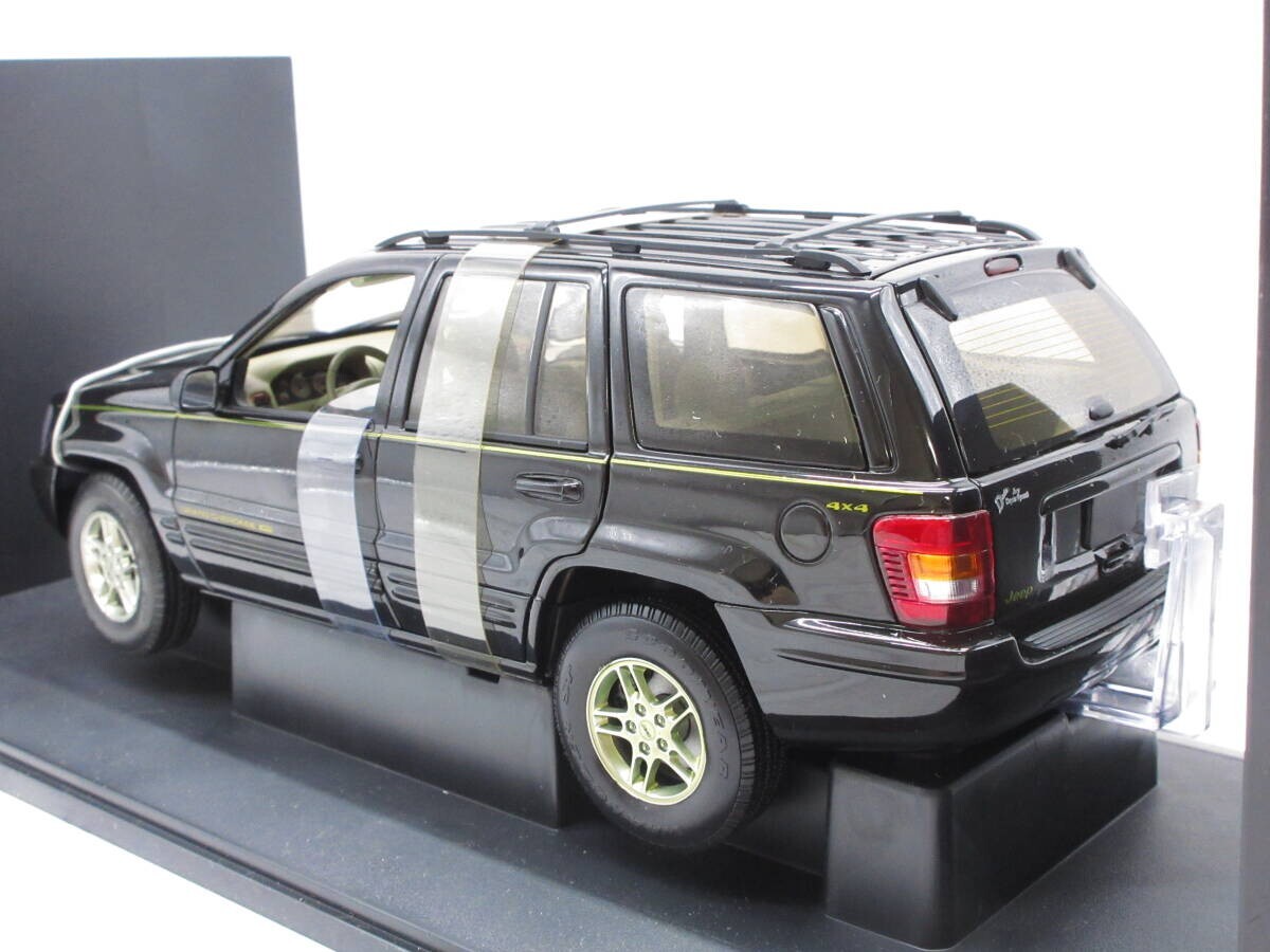 1:18 AUTOart Jeep Grand Cherokee 1999 Black Model Car CHN | eBay
