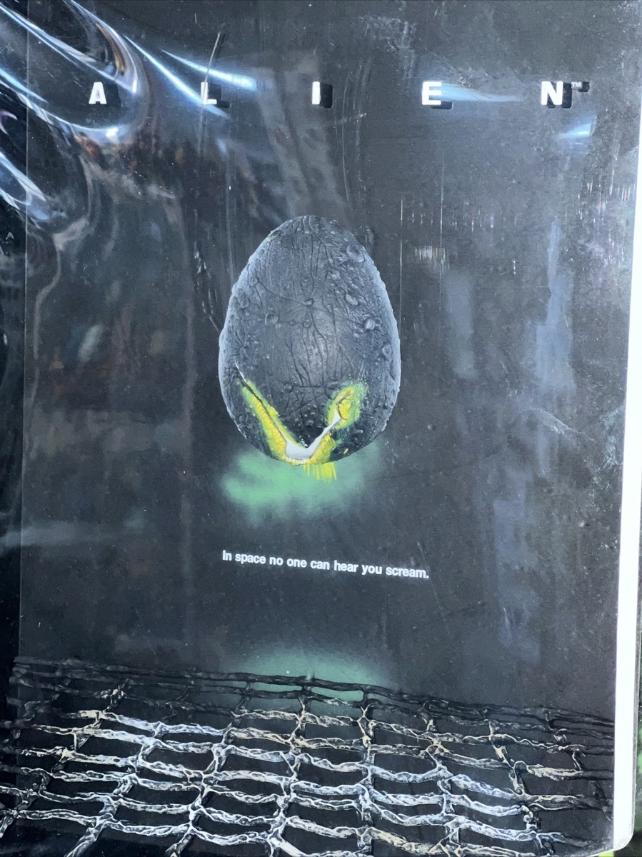 Alien 3D 3-D Movie Poster Art Figure w Light up Alien Egg 2006