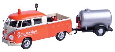 MOTORMAX 1:24 Volkswagen Type 2 (T1) Service Pickup and Oil Tank