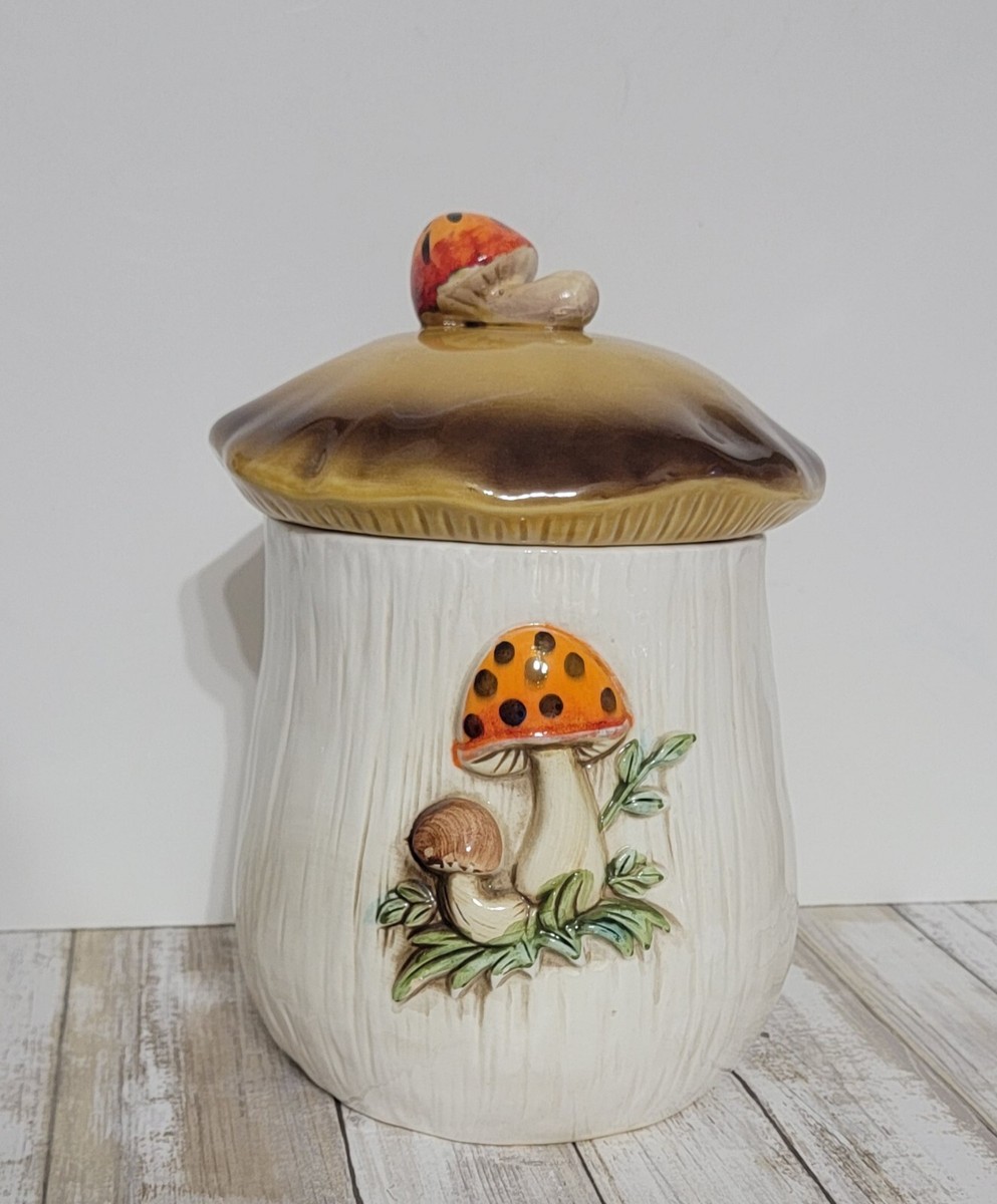 Merry Mushroom Canister 1976 Roebuck Sears 8 