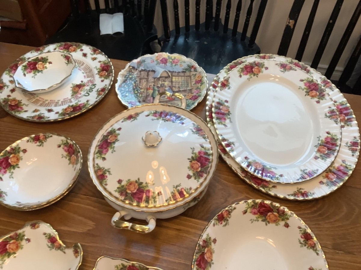 Old Country Roses 皿 2枚セット Amazon.com | Royal Albert Old