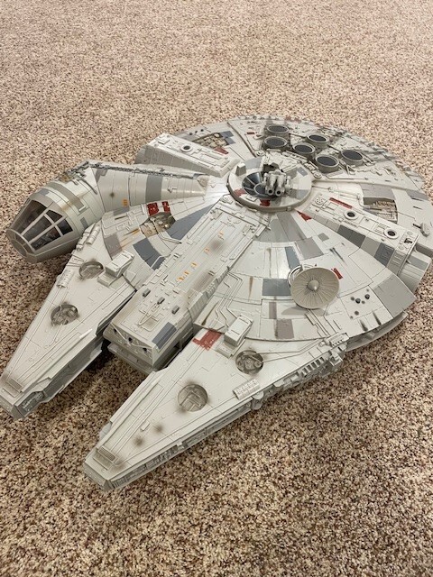 Hasbro 2008 Giant Star Wars Millennium Falcon Legacy Collection