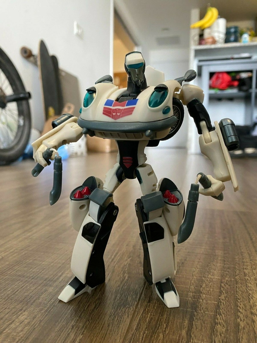 HASBRO Transformers Animated Autobot Jazz with all parts in great