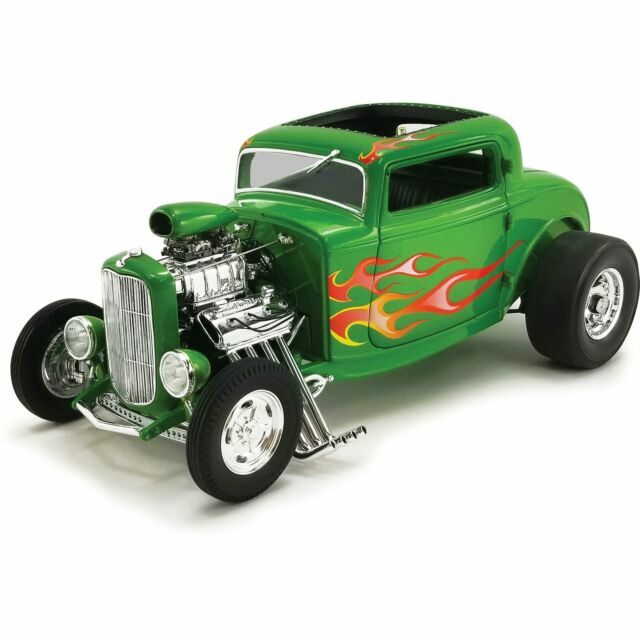 ACME A1805019 - 1932 Ford Blown 3 Window Hot Rod 