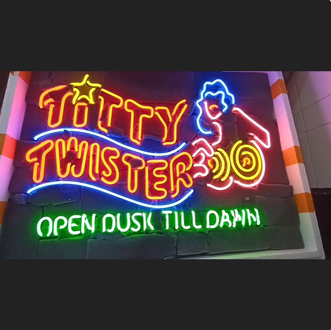 US STOCK Titty Twister Open Dusk Till Dawn Bar 24