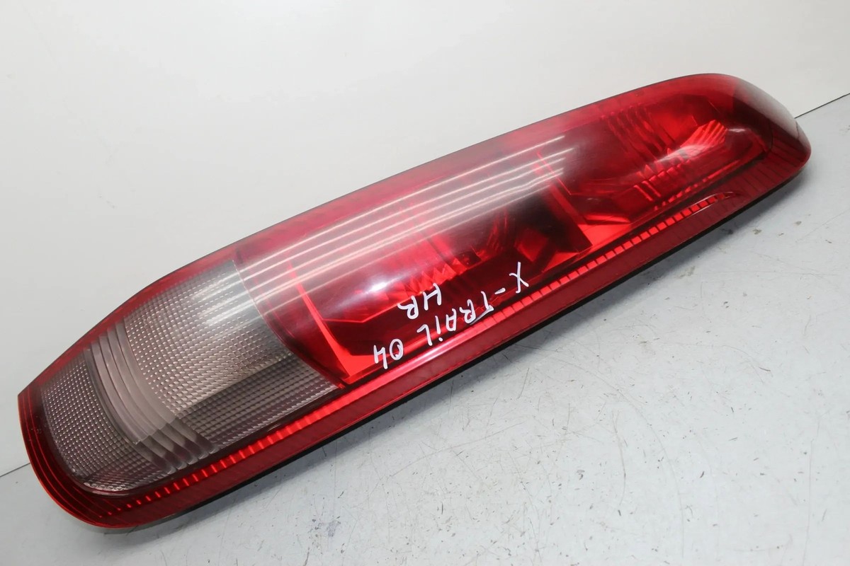 Rückleuchte Heckleuchte rechts 265508H326 Nissan X-Trail T30 2.2