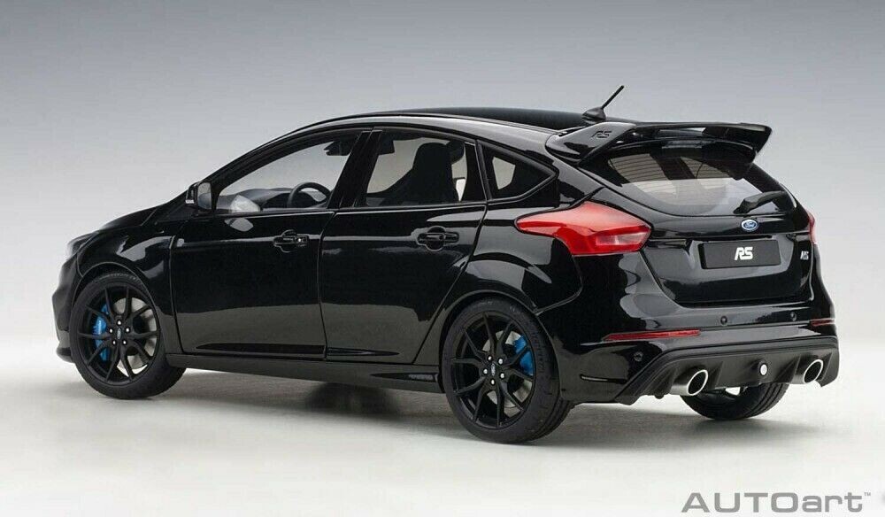1/18 Ford Focus RS (Shadow Black) 2016 Composite Model Car By