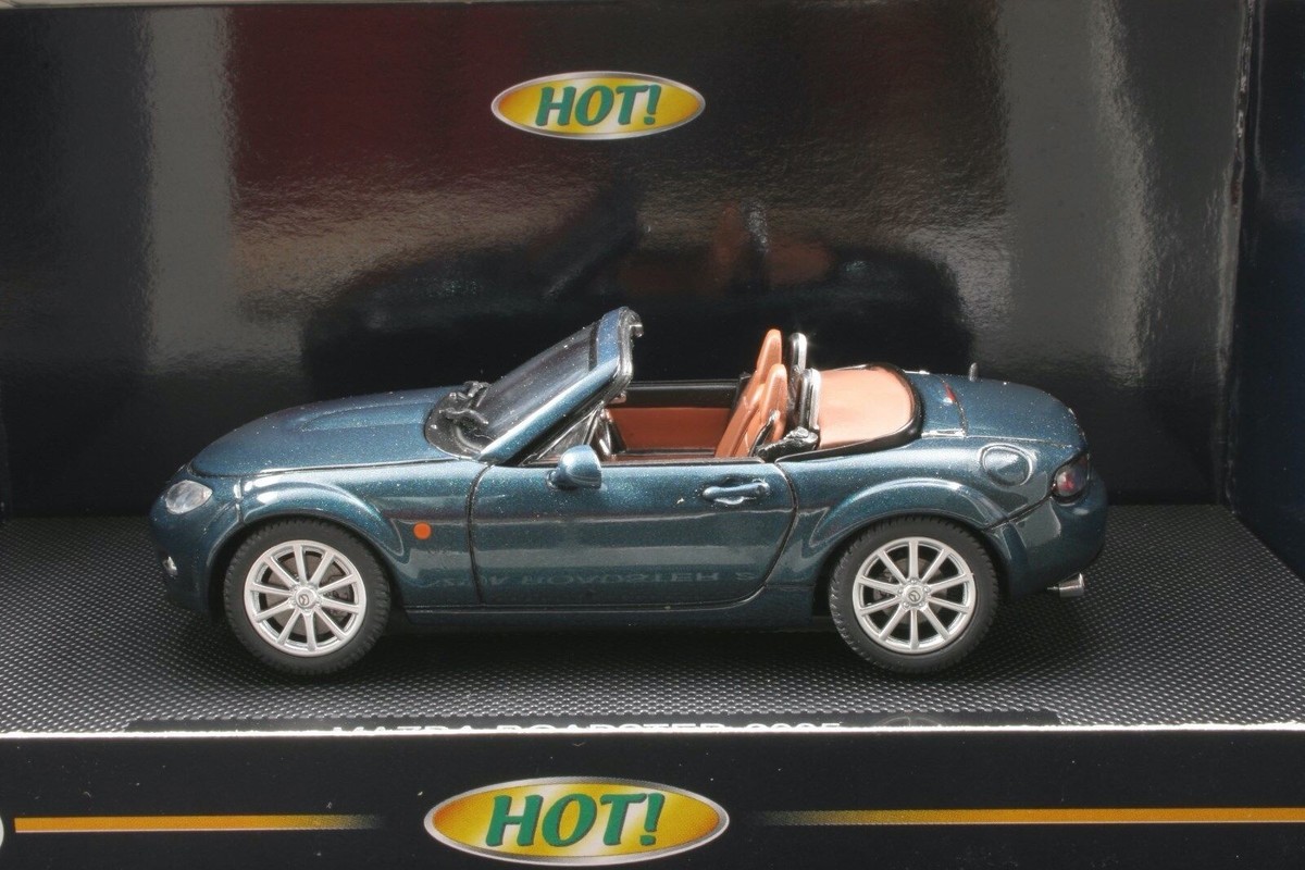 EBBRO 43733 1:43 SCALE 2005 MAZDA ROADSTER MX-5 MIATA DIE CAST