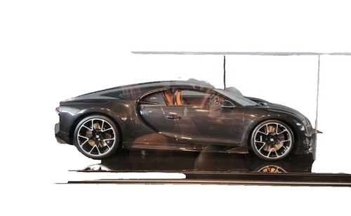 1/18 MR Collection Bugatti Veyron in White and Blue on Carbon base