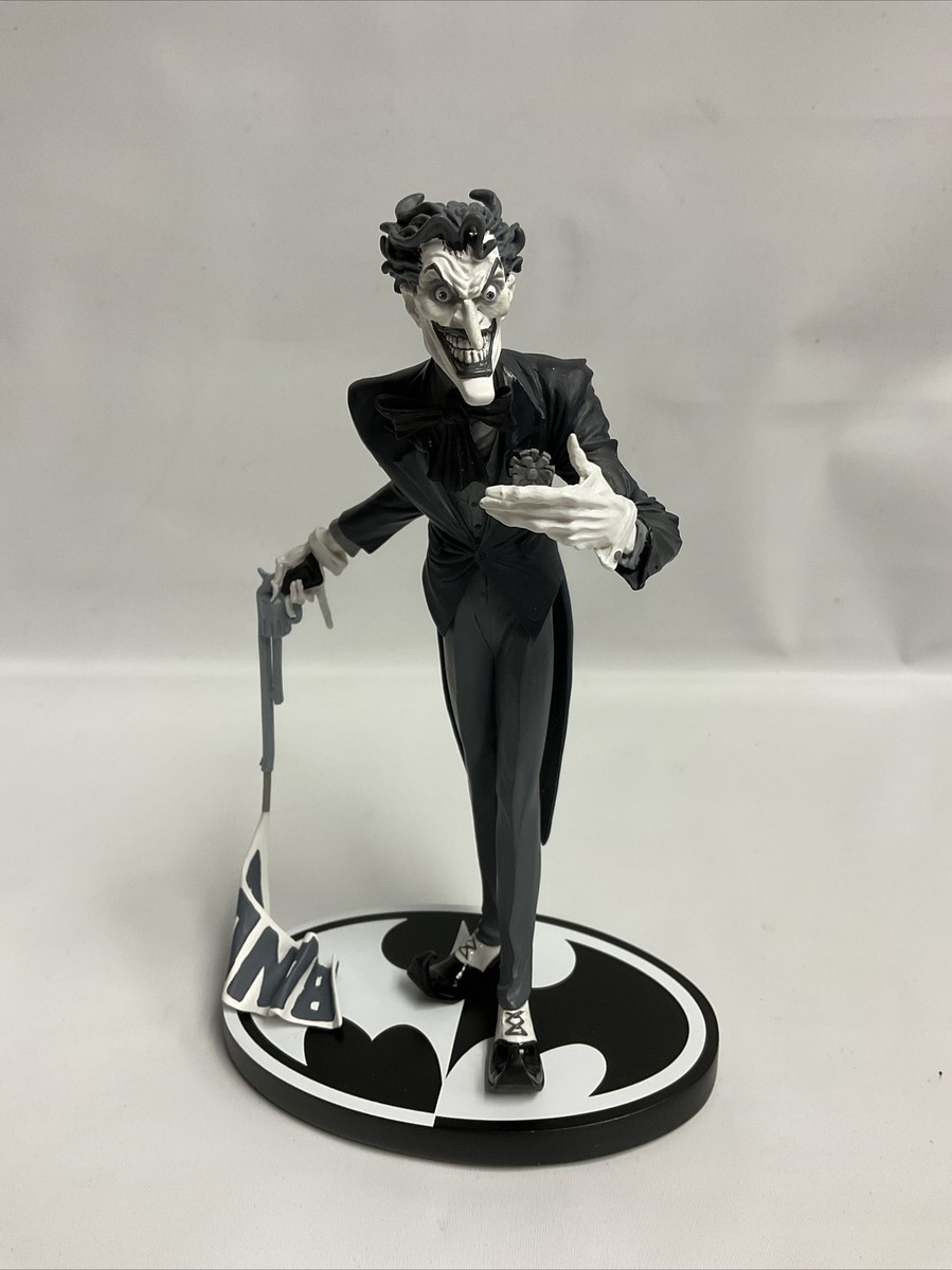 DC Direct - Batman Black & White Statue - Jim Lee & James Shoop
