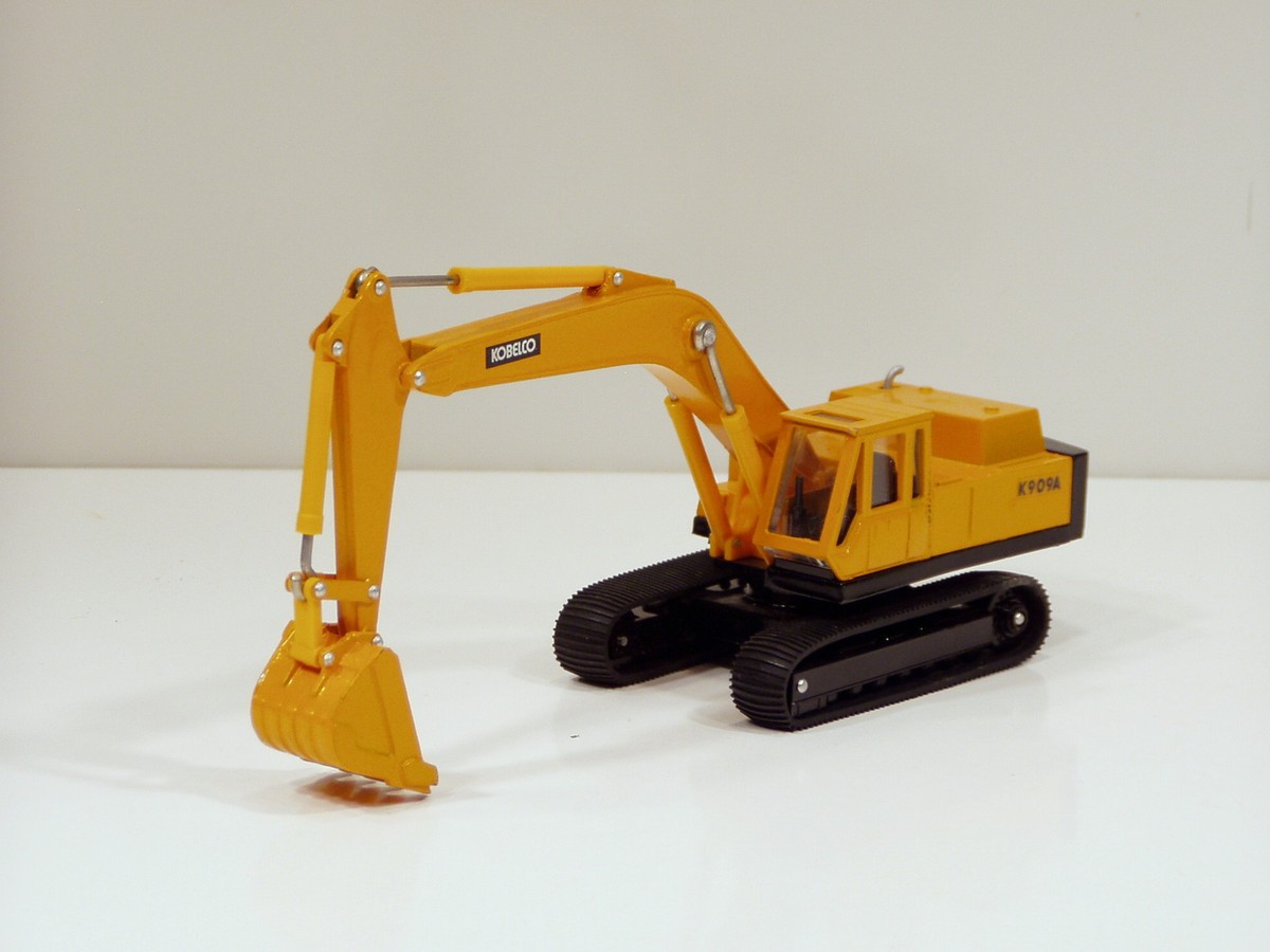KOBELCO K909A ミニチュア重機 1/50 Kobelco K909A Excavator - 1/50