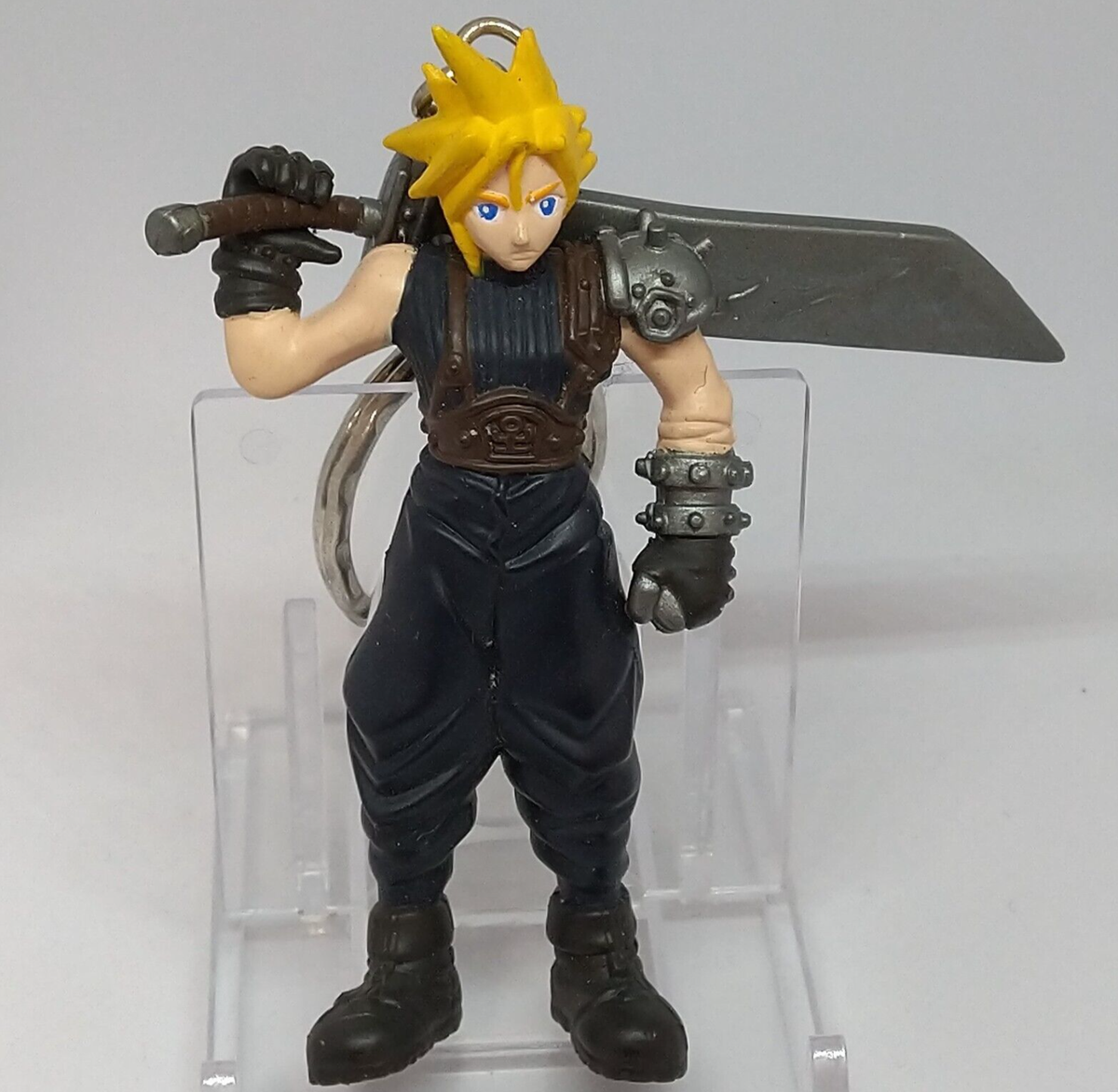 Cloud Strife Final Fantasy Ⅶ 7 Mini Figure Keyholder Keychain