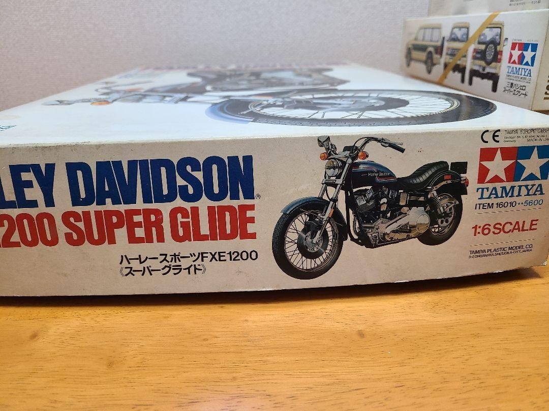 Tamiya 1/6 Harley-Davidson FXE1200 Super Glide Model Kit from