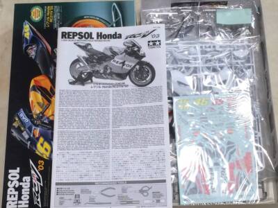 Honda Repsol Rc211v MOTOGP 2003 Rossi Tamiya 14096 1/12 for sale