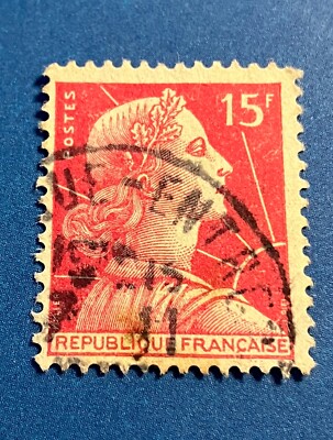 Republique Francaise Postes Republic of France 15F Red and White
