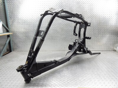 S 618 03 Harley-Davidson Dyna Main Frame Chassis SLVG Str8 32
