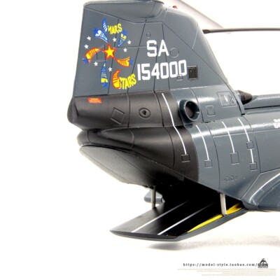 1/72 US Navy CH-46D Sea Knight Helicopter Aircraft Model