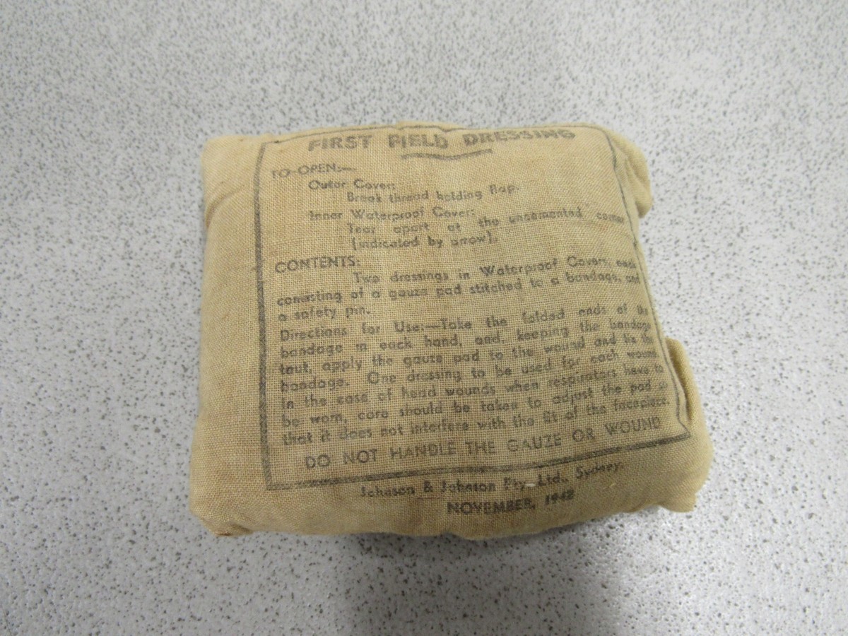 WW2 First Aid Field Dressing Bandage Australian Made JOHNSON