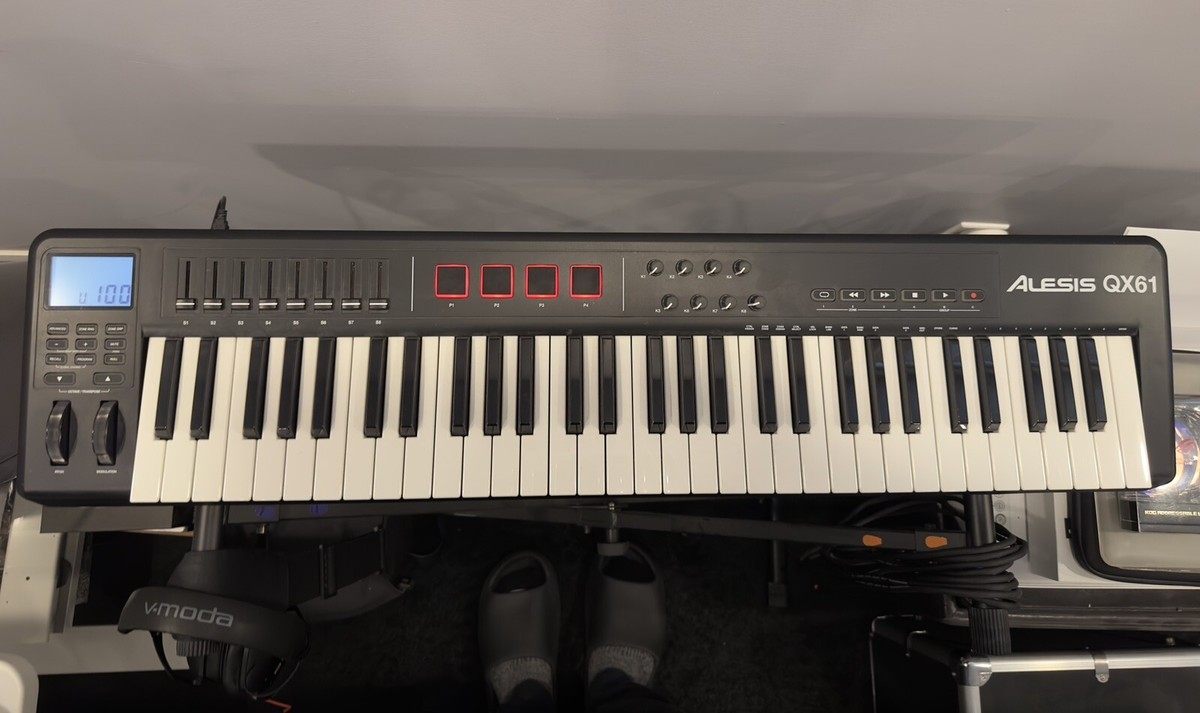 Alesis QX61 61-Key Advanced USB/MIDI Keyboard Controller | eBay
