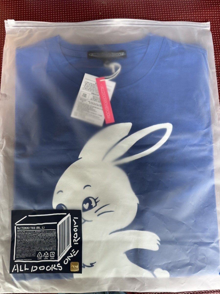 Newjeans NEWJEANS OFFICIAL MERCH TOKKI TEE BLUE SIZE L | eBay
