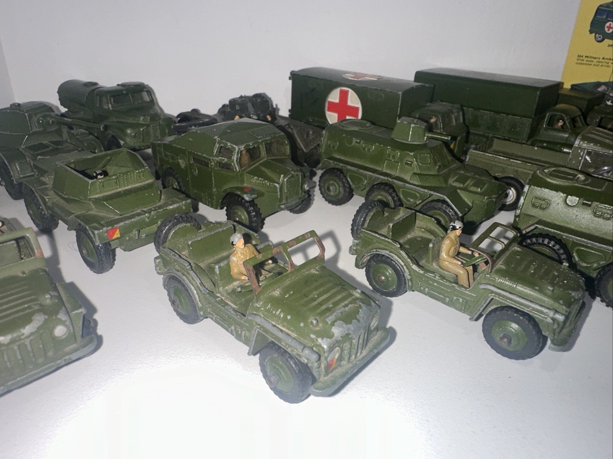 Vintage DINKY TOYS Collection Lot Of 18 Army Military Vehicles