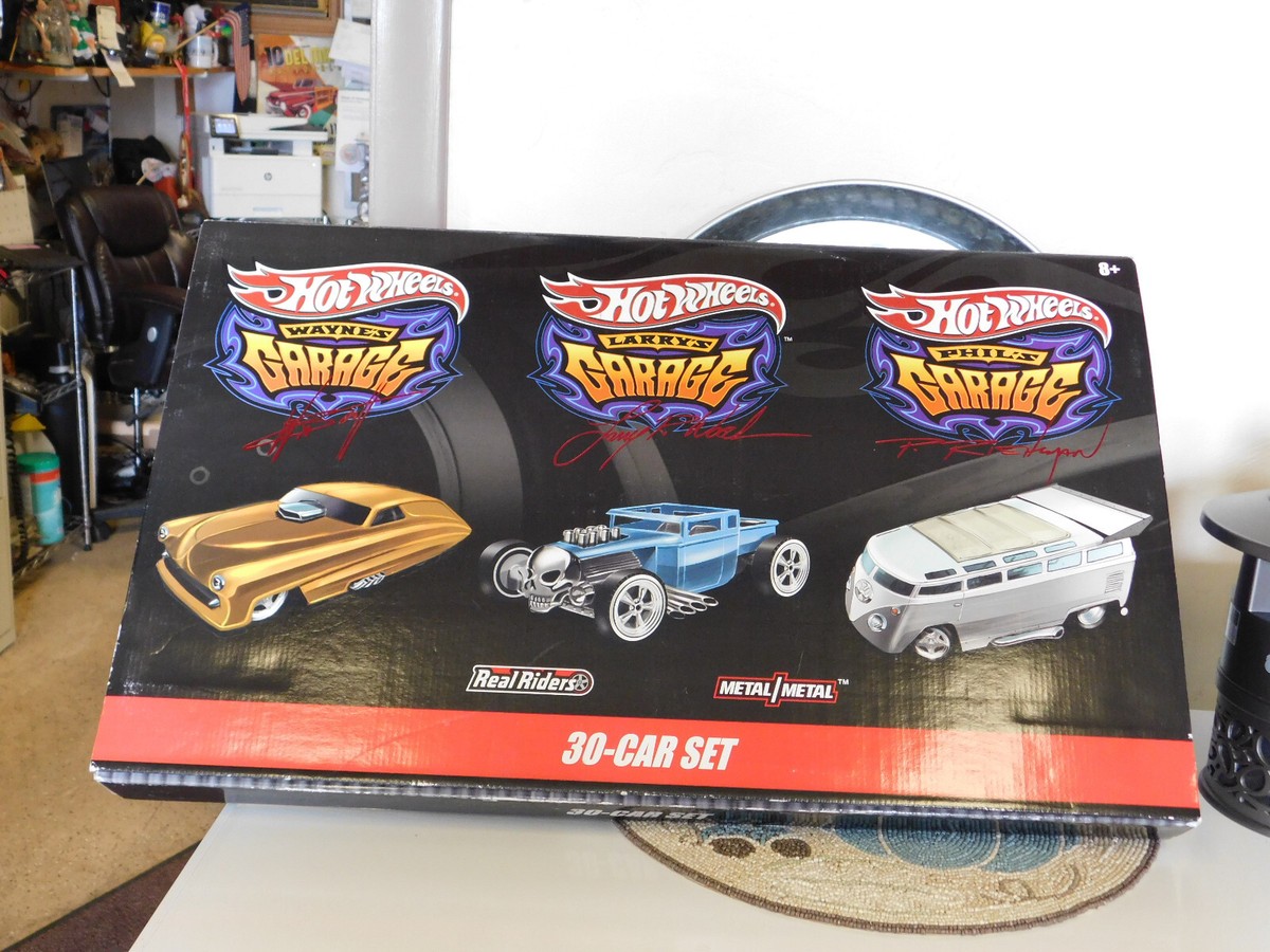 Hotwheels Waynes/Larrys/Phils Garage 30 car set | eBay