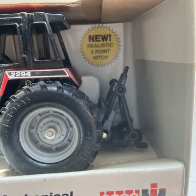 ERTL Case International 2294 Tractor with Mechanical Front Drive 1