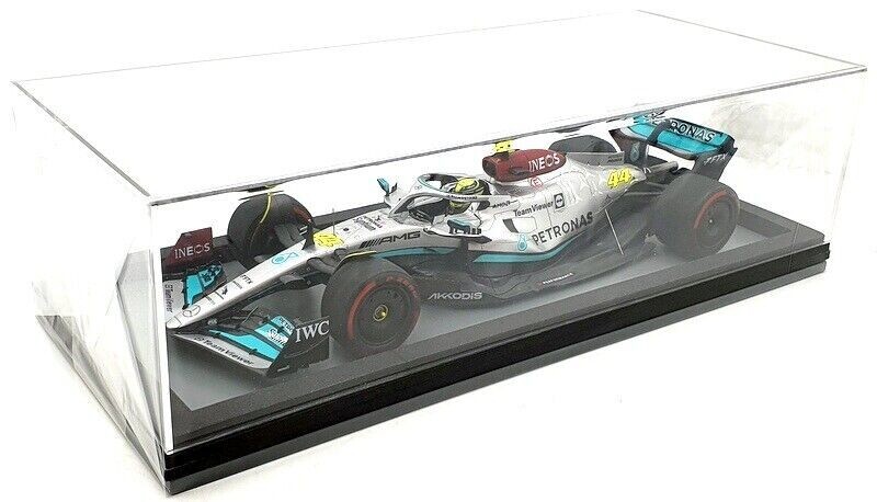 1/18 Mercedes AMG W13 Performance GP Bahrain Lewis Hamilton 2022