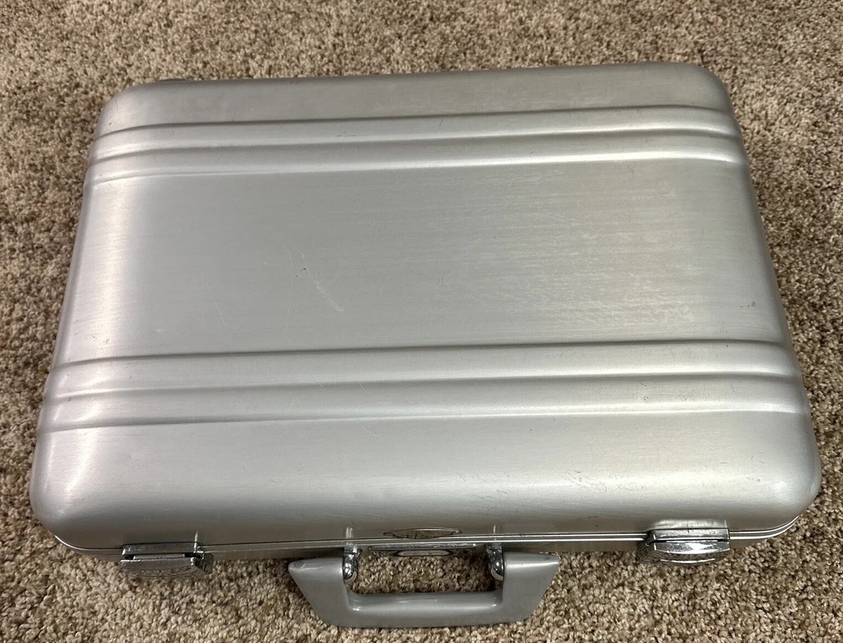 Zero Centurion Elite Halliburton Aluminum Briefcase Case Suitcase