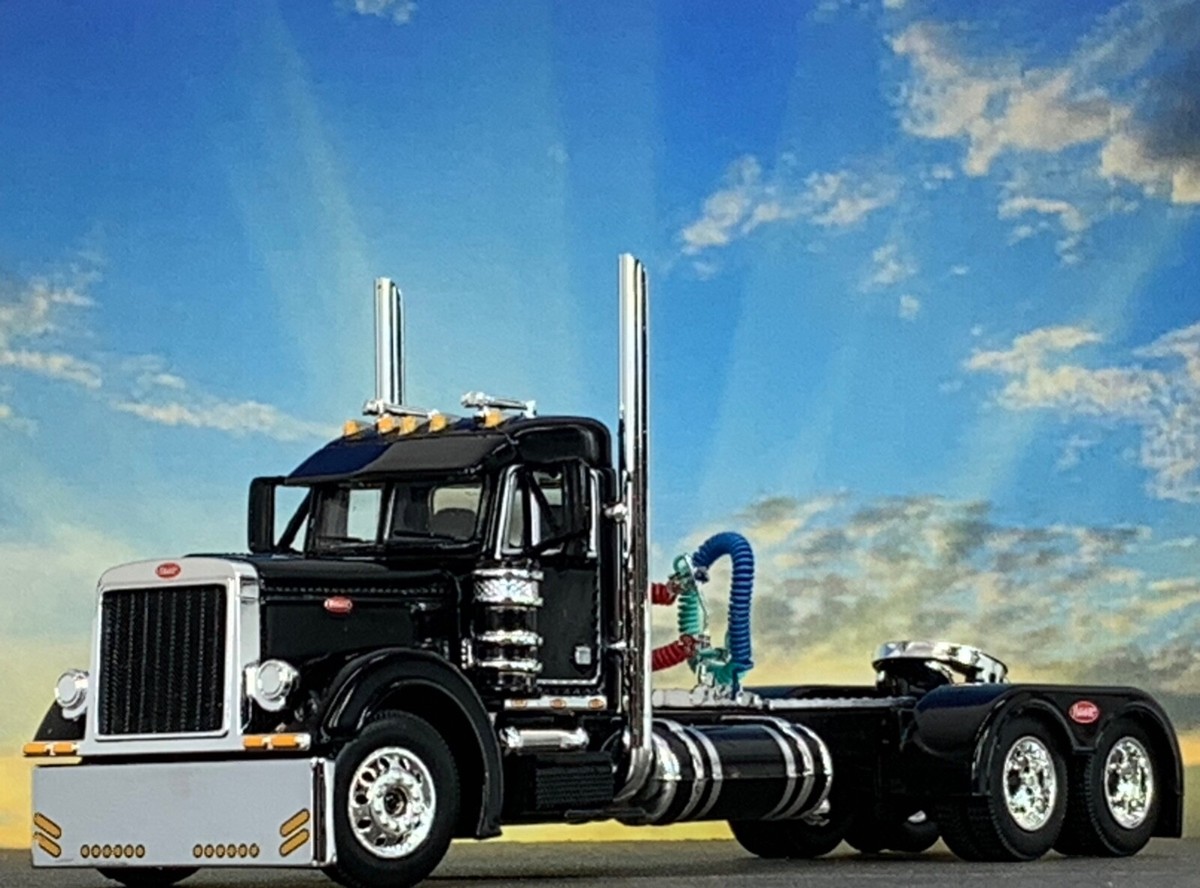 1/64 DCP BLACK PETERBILT 379 DAY CAB | eBay