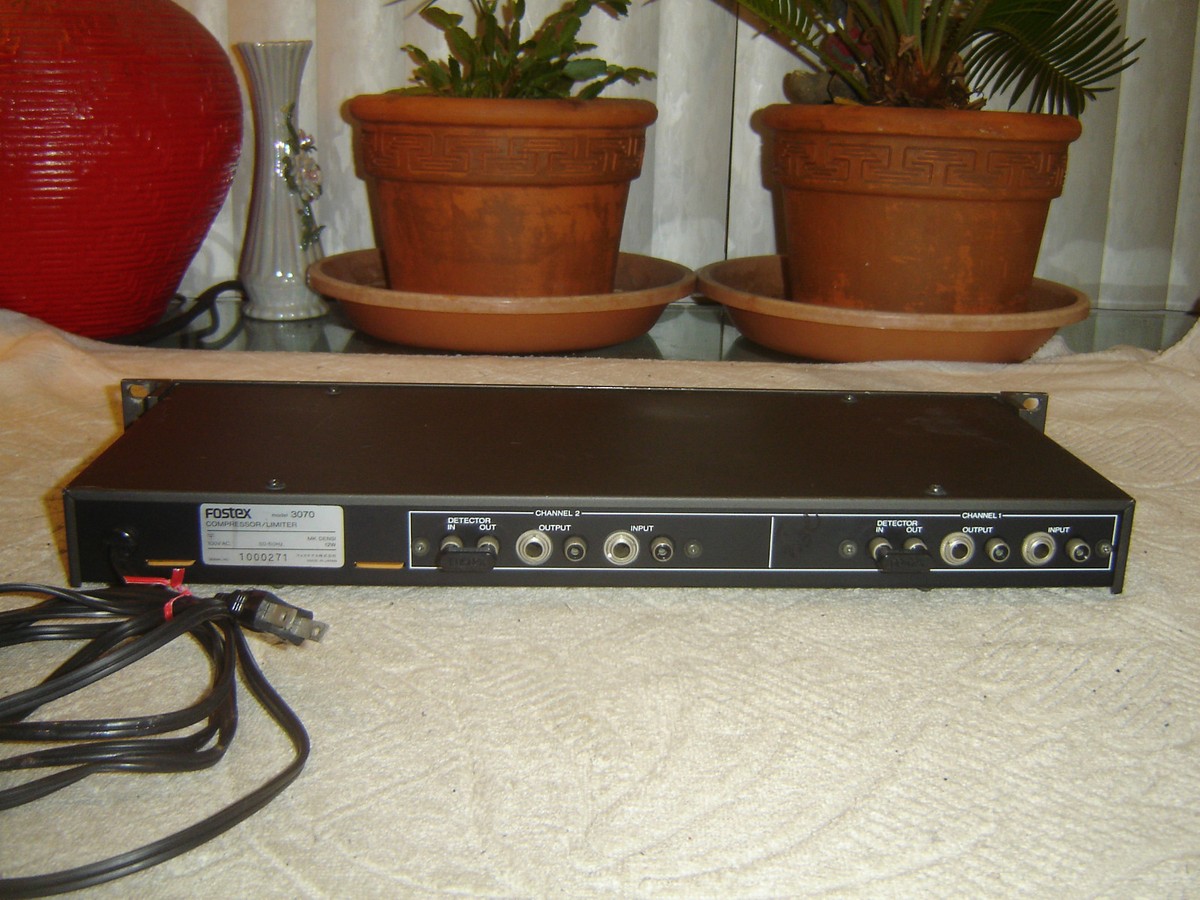 Fostex 3070, 100V AC, 2 Channel Compressor Limiter, Vintage Rack