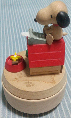 Wooderful life Wooden Music Box Snoopy | eBay