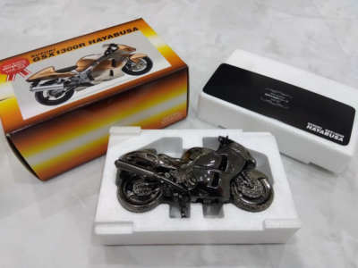 Mini Replica Vol.33 SUZUKI GSX 1300R HAYABUSA World Famous Cars