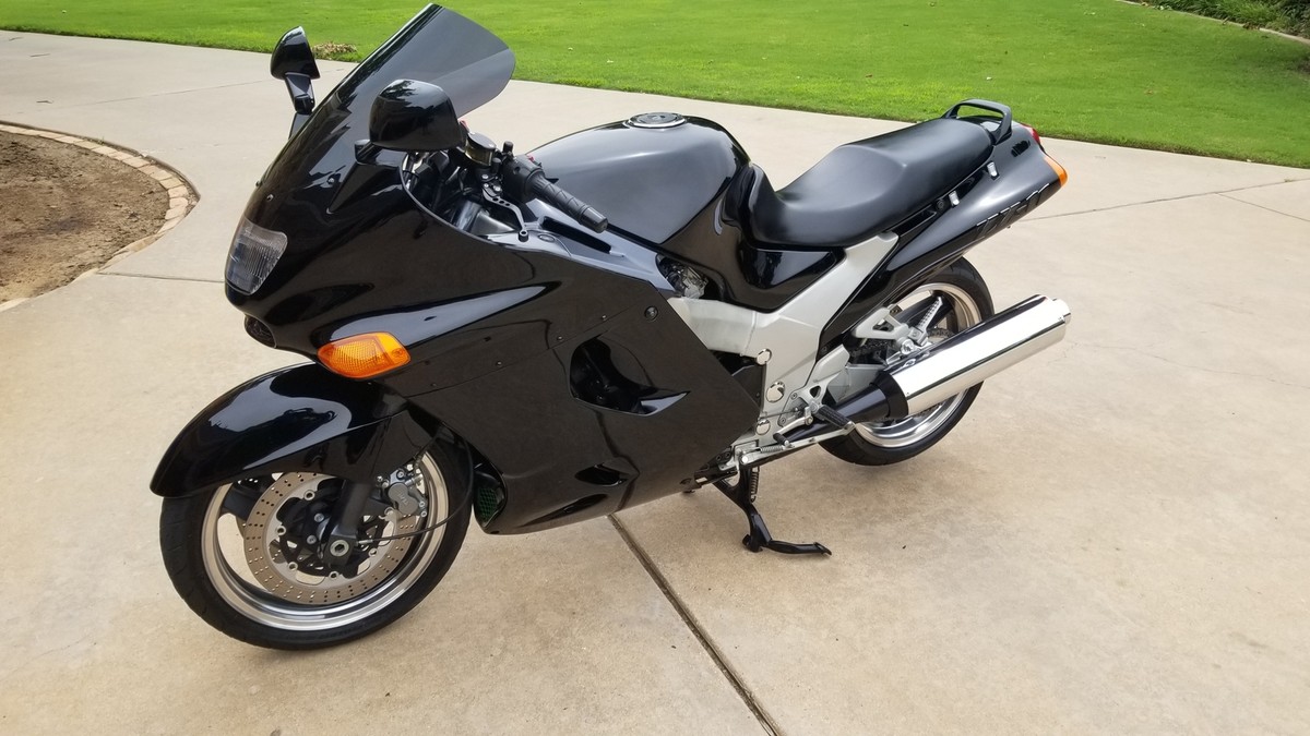 Black Fairings for Kawasaki 1993 - 2003 ZZR1100 Ninja ZX11 95 98