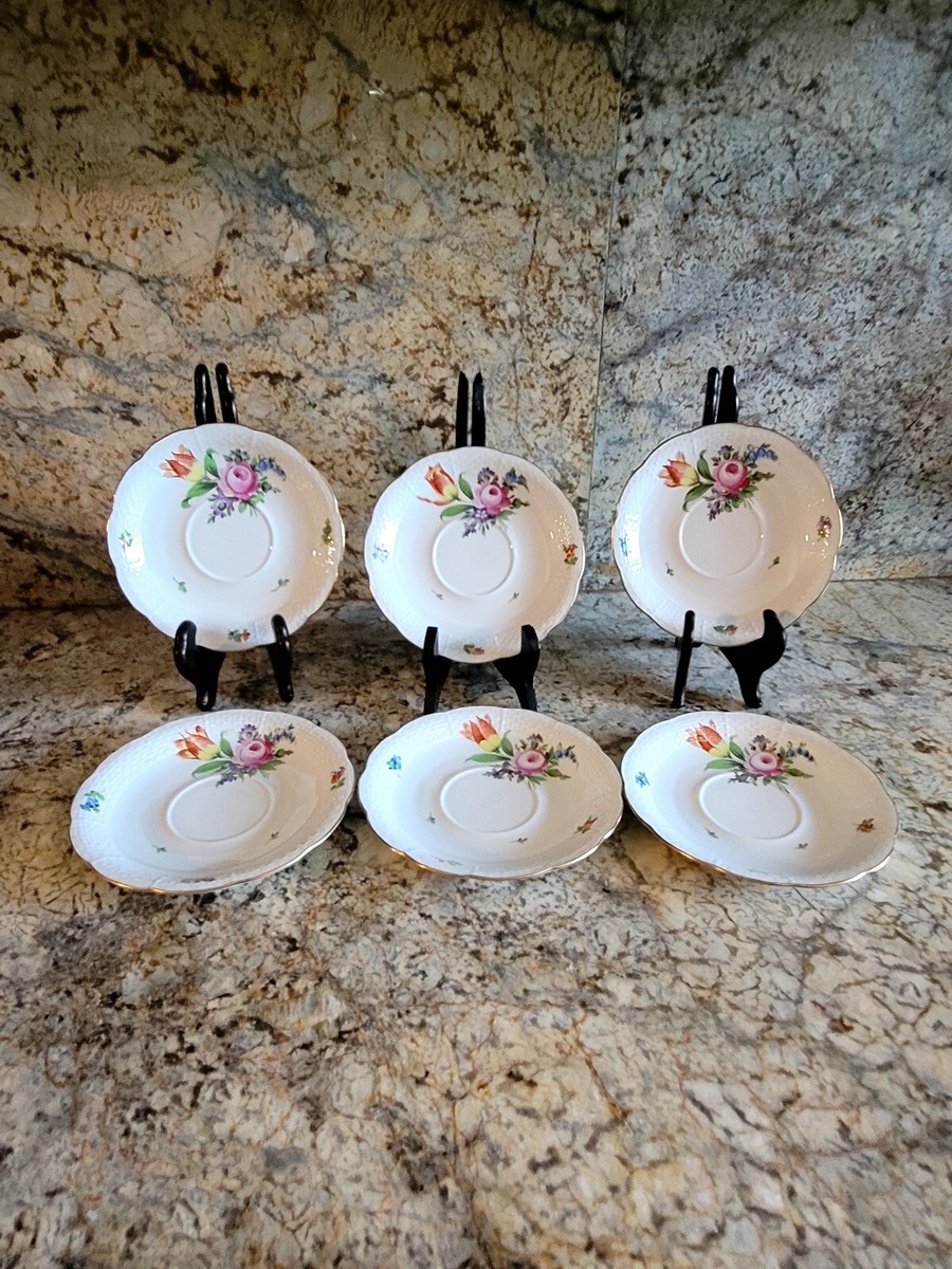 Herend Chinese White Floral Design Small Plates 6 pieces #374/BT