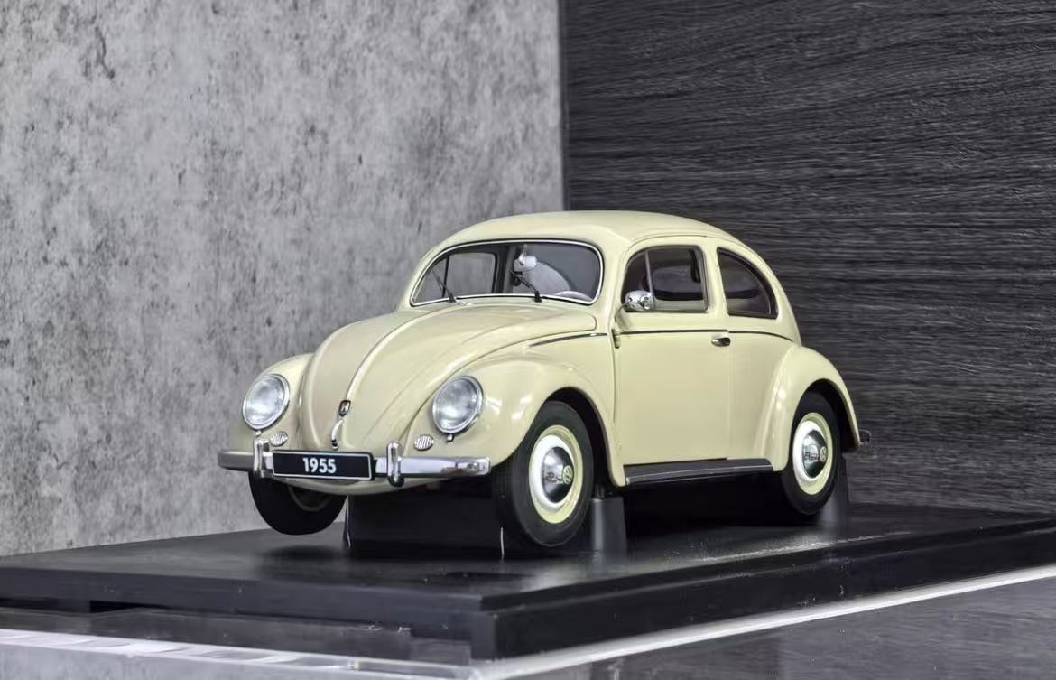 SUPER RARE* Autoart 1/18 Volkswagen Beetle 1200 Limousine (1955