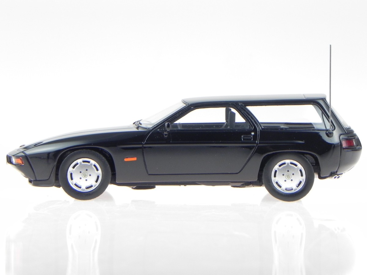 Porsche 928 S station wagon Artz 79 black resin model carO378 PrX