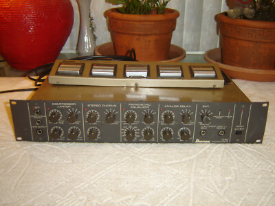 Ibanez UE405 Multi Effects, Latter Tan Version with Footswitch