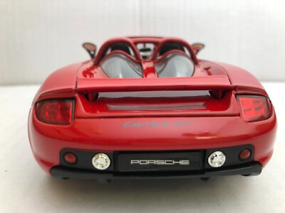 JADA 2005 PORSCHE CARRERA GT RED W/ BLACK WHEELS 1:24 DIECAST