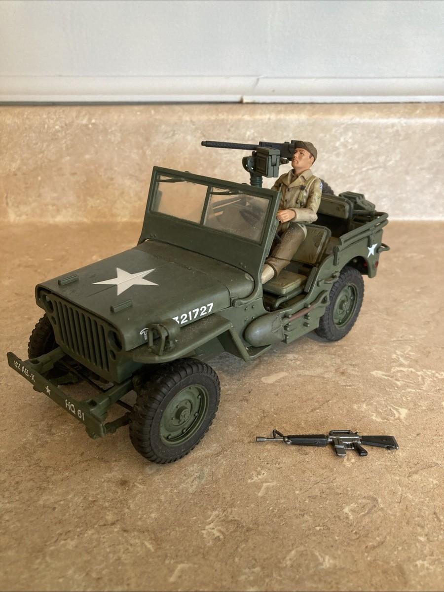 21st Century Toys 1:18 WWII US Army Willys Jeep w/ 50 Cal Machine
