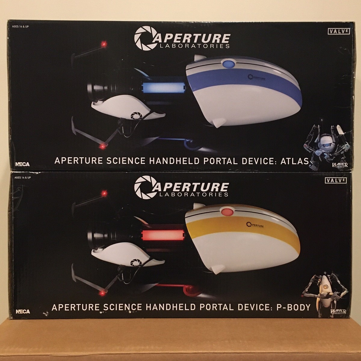 Portal 2 NECA Portal Gun Device ATLAS & P-BODY Set new in box NIB