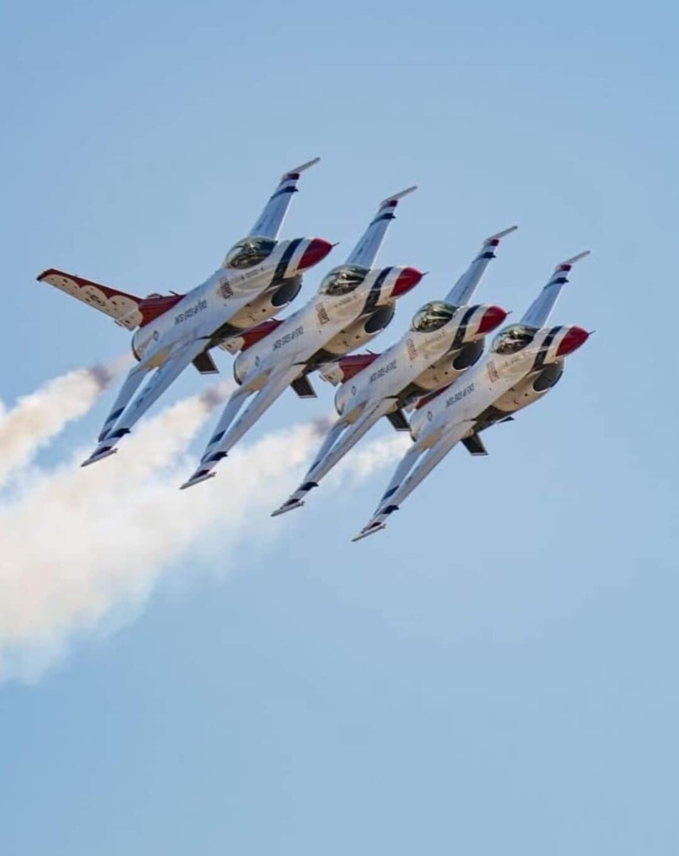 BRAND NEW GEMINI ACES JETS 1:72 scale F-16 FIGHTING FALCON