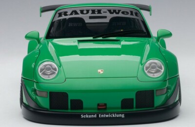 PORSCHE 911 993 CARRERA RWB GREEN WITH GUNMETAL GRAY WHEEL 1:18 by